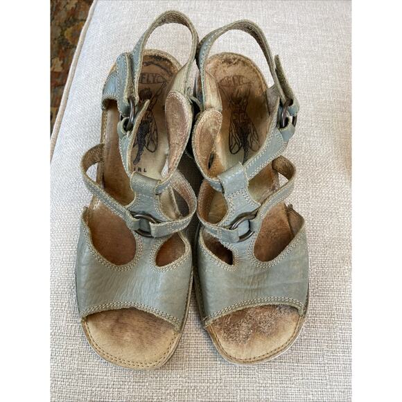 FLY LONDON Wedge Sandals US 8.5/Euro 39 *Lots Of Wear* Sage Green - Picture 1 of 10